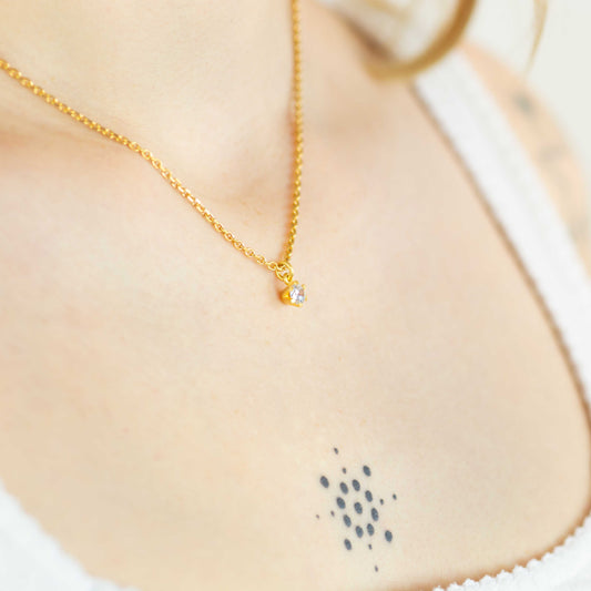 Nachhaltiger Chaton-Anhänger mit Solitär, Fine Jewelry von Jan Spille, Hamburg.