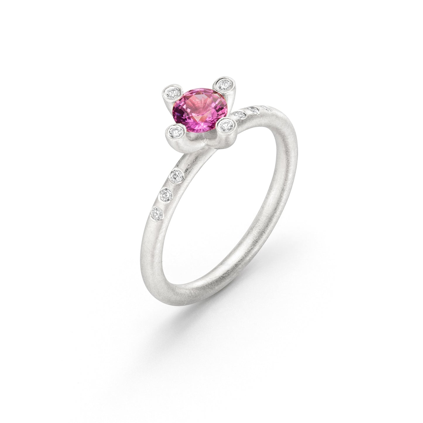 Verlobungsring Rosa Saphir mit Ceylon-Saphir – handgefertigt aus 750er Fairtrade-Gold von Jan Spille Goldschmied