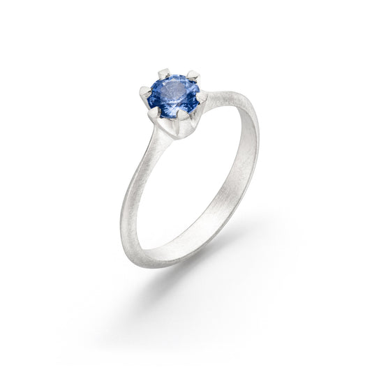 Goldring mit Stein, Blauer Saphir und Weissgold, dreieckige Form