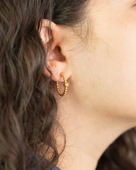 Diamant Creolen in Roségold aus der Kugel-Kollektion – fair & handgefertigt von Jan Spille.