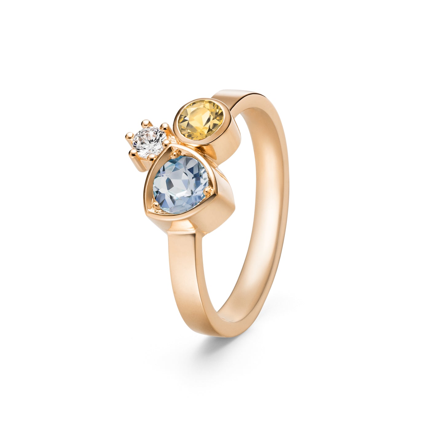 Verlobungsring der Diversity Collection. Hellblauer Saphir, gelber Saphir und weisser Diamant. Von Jan Spille Schmuck aus Hamburg