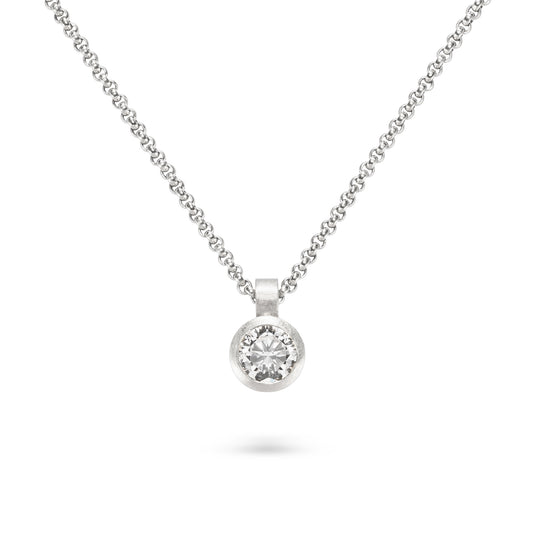 kettenanhänger gold mit stein aus Fairtrade Weissgold und  konfliktfreier Diamant von jan Spille schmuck