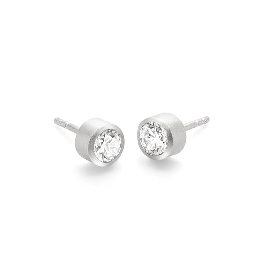 kleine ohrstecker gelbgold mit diamant von jan spille schmuck

